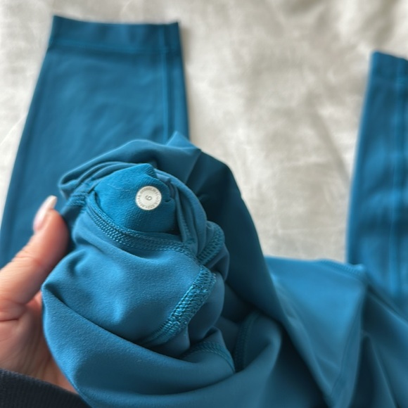 Lululemon Wunder Train 25” Leggings - Picture 7 of 7